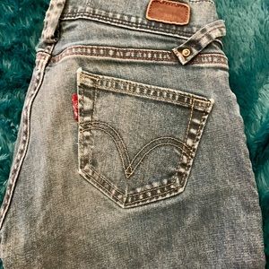 Vintage RARE Levi’s straight leg jeans!